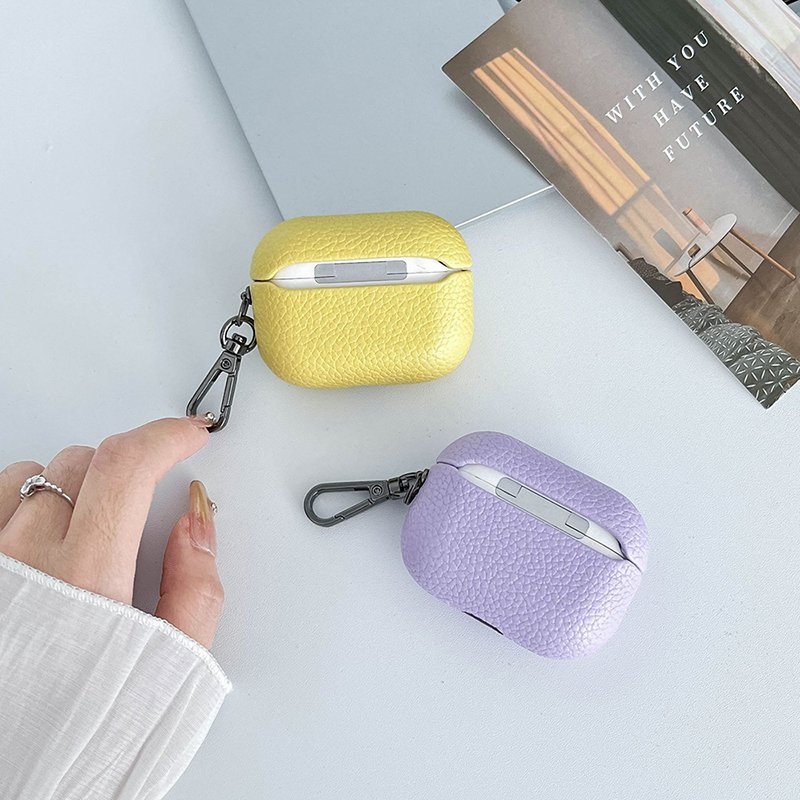 Custodia per auricolari mini f - Monogram Keychain Leather recensione e prezzo
